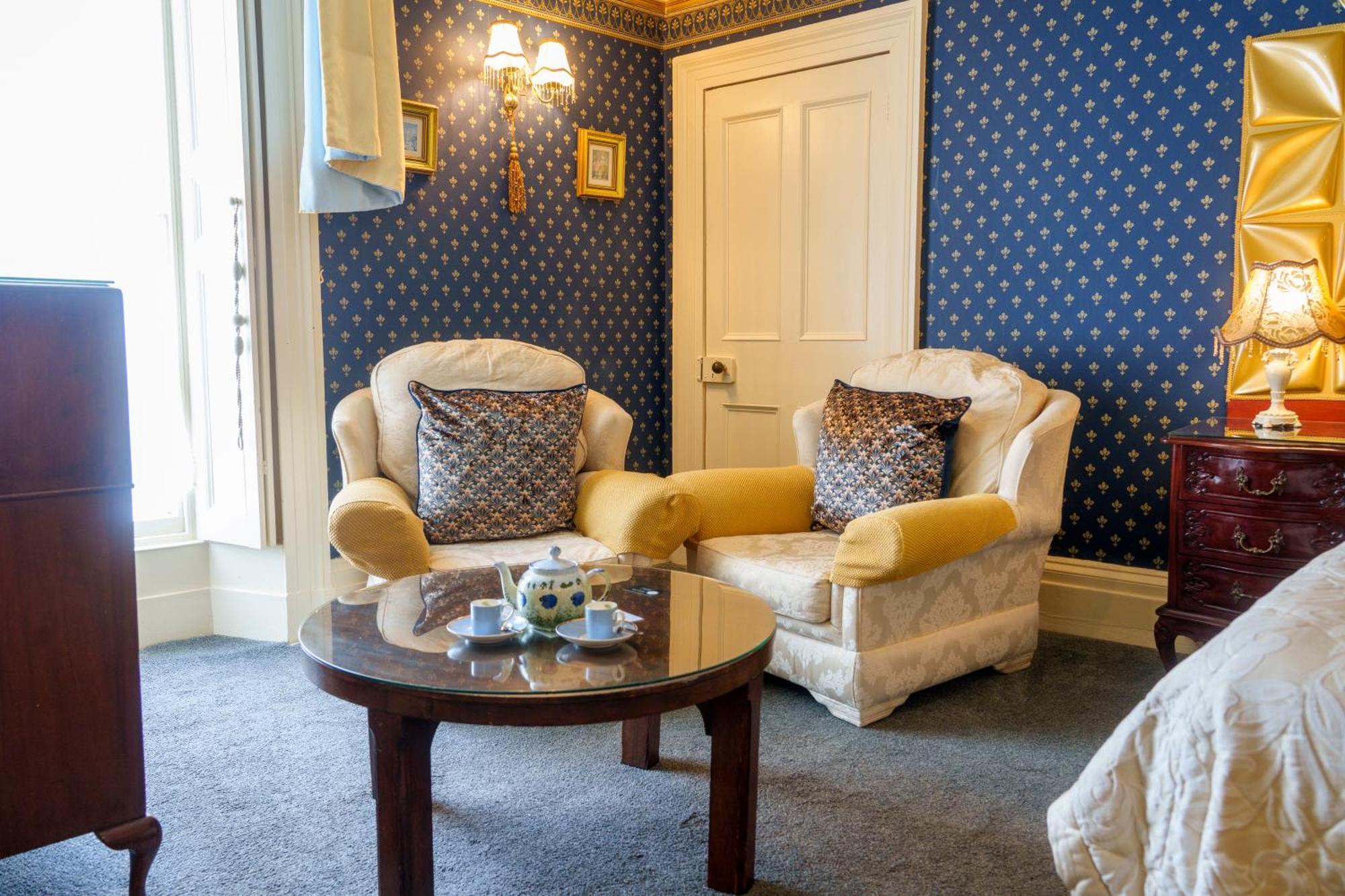 Harrisons Hall Bed & Breakfast Hotel Mold Exterior foto