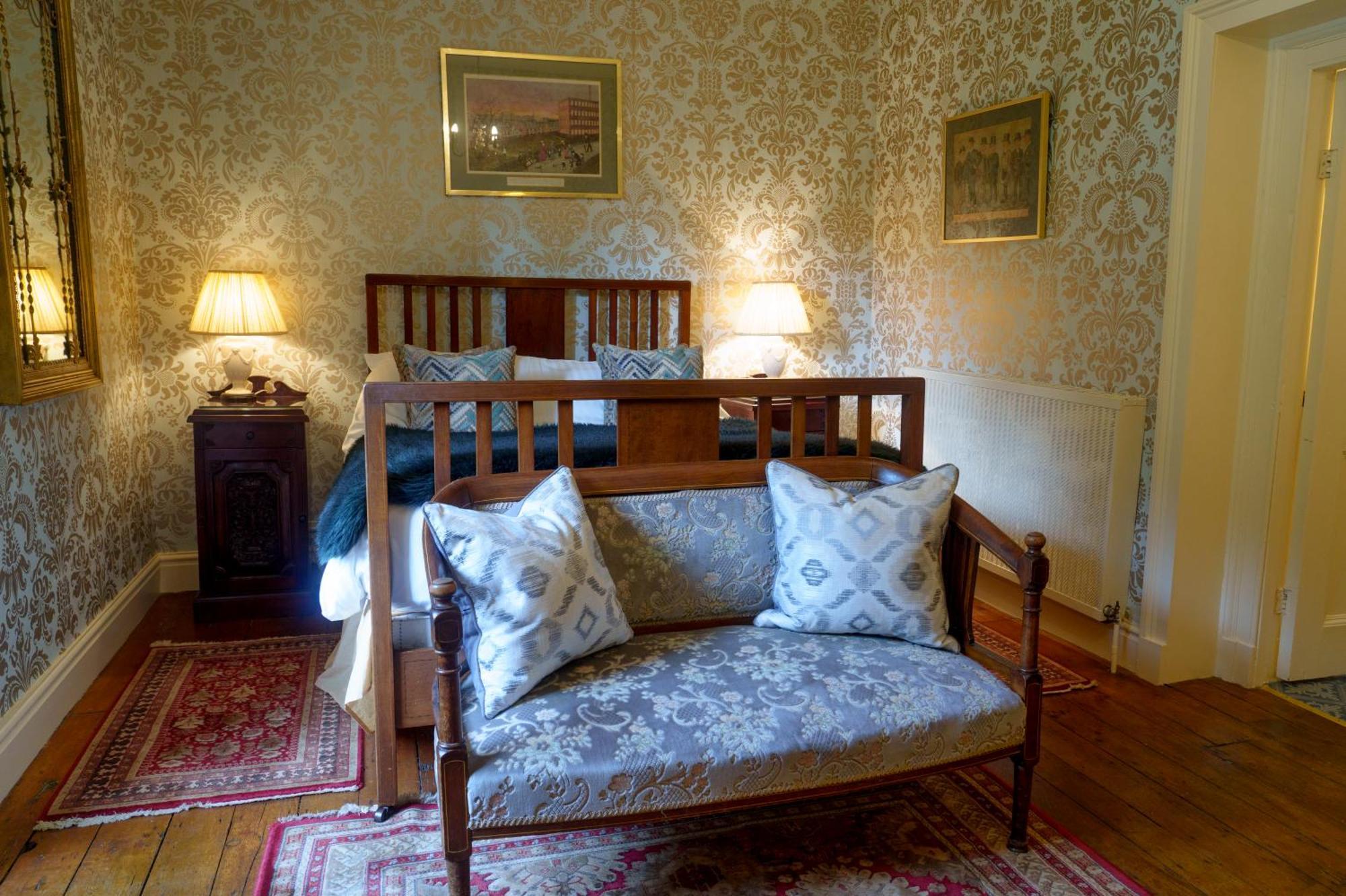 Harrisons Hall Bed & Breakfast Hotel Mold Exterior foto